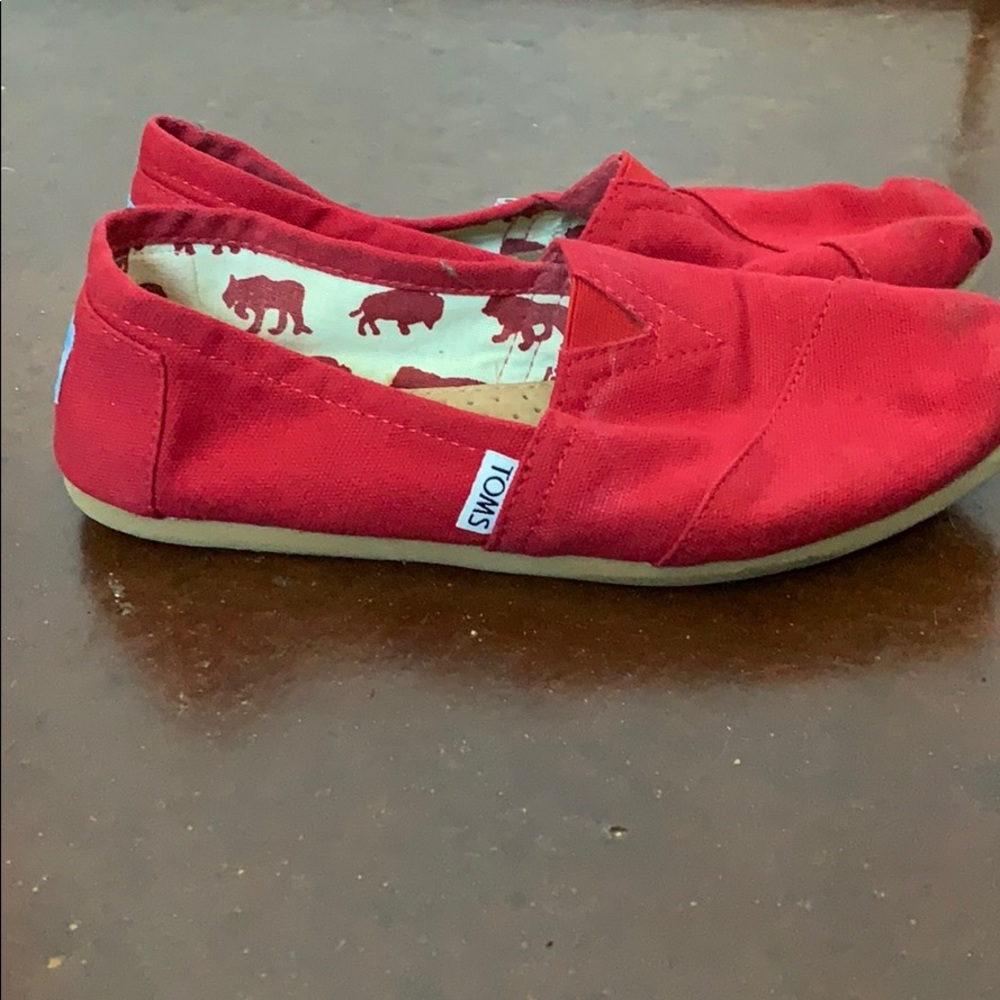Red TOMS - Picture 3 of 4